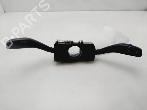 Commandes au volant SEAT CORDOBA (6L2) 1.9 SDI (64 hp) 31161864