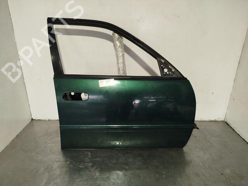 Used Right front door TOYOTA COROLLA Liftback (_E11_) 1.4 (ZZE111_, ZZE111R) (97 hp) 30687505