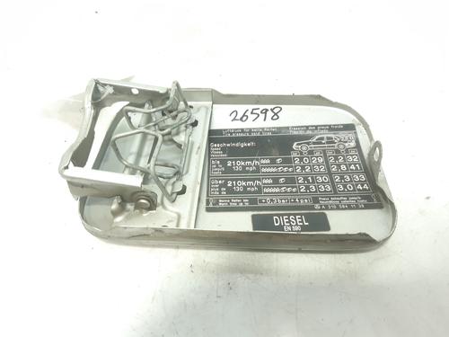 Fuel flap MERCEDES-BENZ E-CLASS (W210) E 300 Turbo-D (210.025) | BP9579614C131 