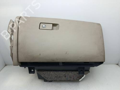 Used Glove box VOLVO S60 II (134) D4 (163 hp) 32177077