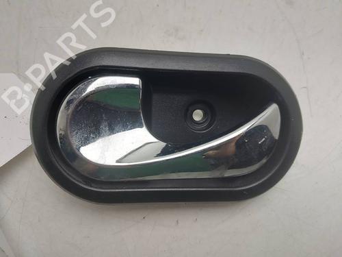 Used Front left interior door handle Front left interior door handle DACIA DUSTER (HS_) 1.2 TCe 125 (125 hp) 40077419 40077419
