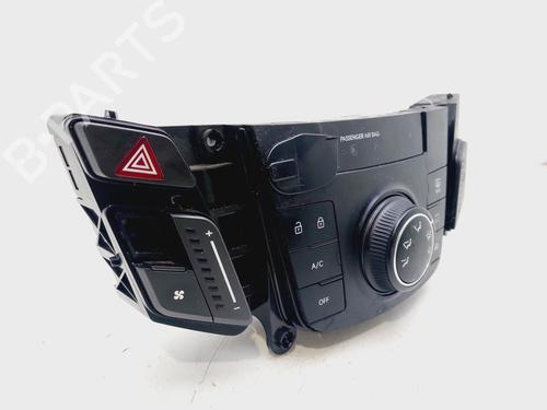 Climate control HYUNDAI i40 I (VF) 1.7 CRDi | BP31253247I5