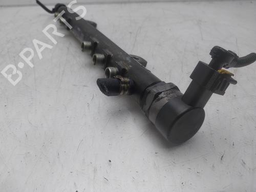 Used Injection rail Injection rail 37246798 37246798