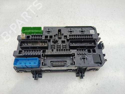 fuse-box-opel-zafira-zafira-family-b-a05-2005-2006-2007-2008-2009-2010-2011-2012-2013-2014-2015-2016-2017-2018-2019-32736561 main image
