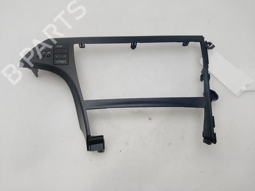 Console central TOYOTA PRIUS (_W3_) 1.8 Hybrid (ZVW3_) (99 hp) 32032350