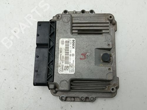 Used Engine control unit (ECU) KIA SPORTAGE III (SL) 1.7 CRDi (116 hp) 29531778