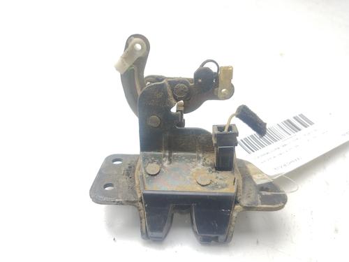 Tailgate lock HYUNDAI SANTA FÉ I (SM) 2.0 CRDi | BP29450959C101 