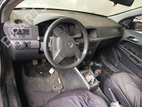 Tailgate lock OPEL ASTRA H (A04)  | BP29298443C101 