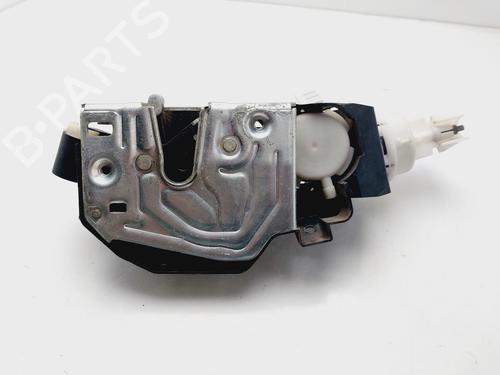 Used Front left lock MERCEDES-BENZ S-CLASS (W220, V220) S 500, S 500 L (220.075, 220.175, 220.875) (306 hp) 31968236