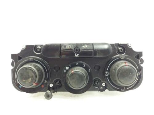 Used Climate control SEAT LEON (1P1) 1.9 TDI (105 hp) 2882025
