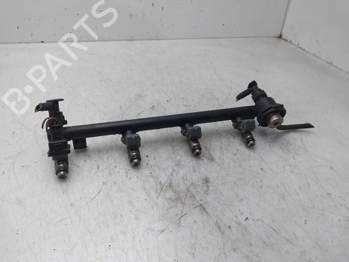 Used Injection rail RENAULT MEGANE I Classic (LA0/1_) 1.6 16V (LA00, LA04, LA0B, LA11, LA16, LA19, LA1J, LA1K,... (107 hp) 31589217