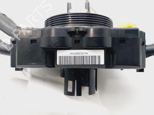Steering wheel controls CITROËN C5 I (DC_) 2.0 HDi (DCRHZB, DCRHZE) | BP26281733E15 