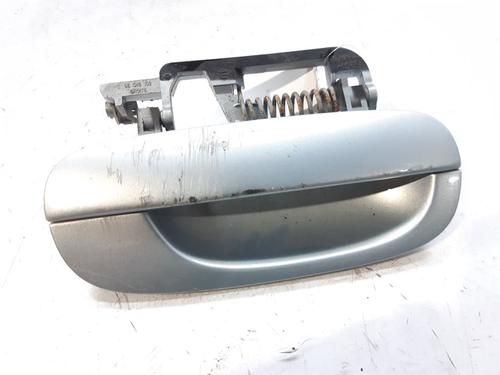 Used Front right exterior door handle Front right exterior door handle PEUGEOT 607 (9D, 9U) 2.2 HDi (133 hp) 8611850 8611850