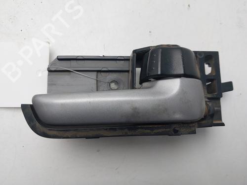 Maniglia interna anteriore destra Maniglia interna anteriore destra SUZUKI SX4 (EY, GY) [2006-2026] 37439414 37439414