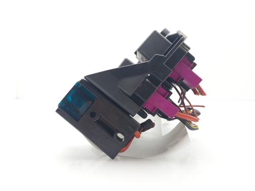 Fuse box AUDI A2 (8Z0) 1.4 TDI | BP17243123E1 