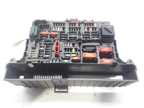 Used Fuse box Fuse box BMW 3 (E90) 320 d (163 hp) 10087997 10087997