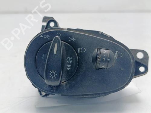 Used Headlight switch Headlight switch FORD FOCUS I (DAW, DBW) 1.8 Turbo DI / TDDi (90 hp) 40513694 40513694