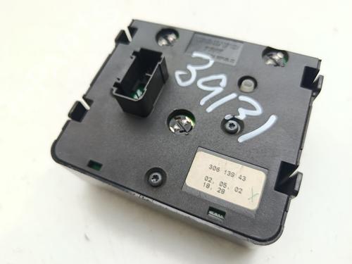Headlight switch VOLVO V40 Estate (645) 1.8 i | BP28335320I24 