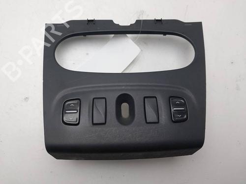 Used Left front window switch Left front window switch DACIA SANDERO II [2012-2026] 39726210 39726210