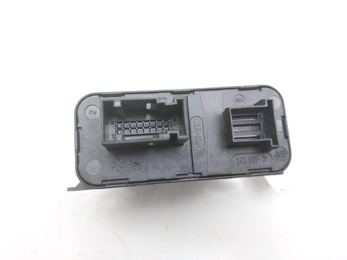 Lights ECU LAND ROVER FREELANDER 2 (L359) 2.2 TD4 4x4 | BP16684327M55 