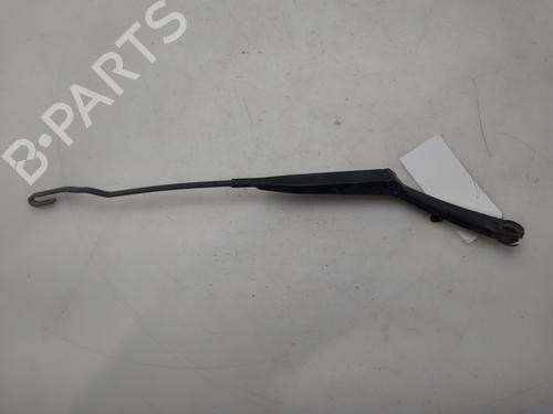 Used Front windshield wiper arm Front windshield wiper arm OPEL VECTRA A Hatchback (J89) 2.0 i (F68, M68) (115 hp) 34287844 34287844