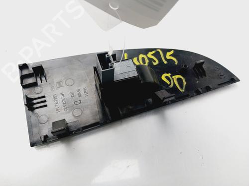 Right front window switch SEAT LEON (1P1)  | BP31979042I26 
