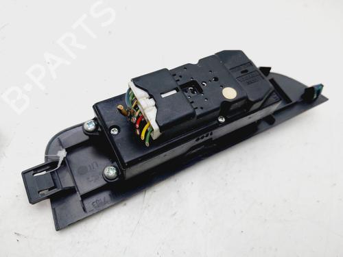 Left front window switch TOYOTA COROLLA Liftback (_E11_) 1.4 (ZZE111_, ZZE111R) | BP31940657I27
