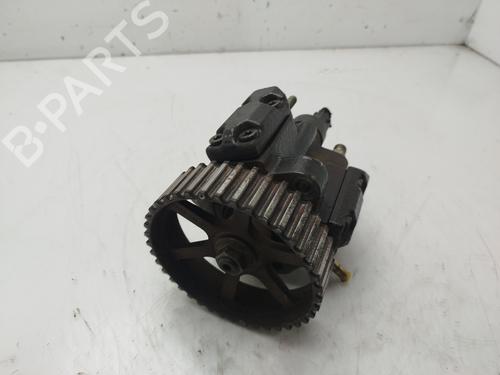 Used Injection pump RENAULT LAGUNA II (BG0/1_) [2001-2007]  32408033