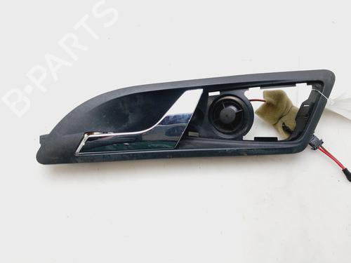 Used Front left interior door handle SKODA YETI (5L) 2.0 TDI (110 hp) 25993923