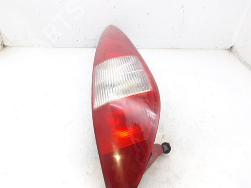 Used Right taillight FORD MONDEO III Turnier (BWY) 1.8 16V (125 hp) 8197691