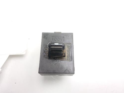 Used Right rear window switch Right rear window switch JEEP GRAND CHEROKEE II (WJ, WG) 3.1 TD 4x4 (140 hp) 33931979 33931979