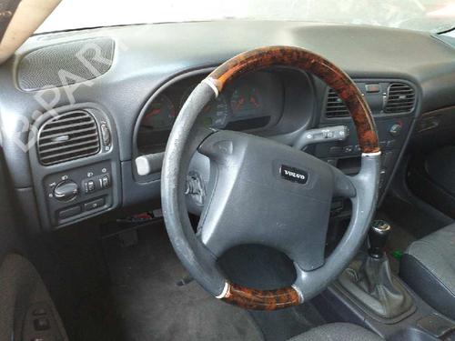 Right front fenders VOLVO V40 Estate (645) 1.9 DI | BP5883470C42 