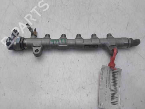 Used Injection rail Injection rail 39595869 39595869