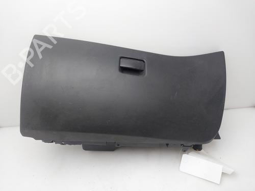 Guantera Guantera CITROËN C4 Picasso I MPV (UD_) 2.0 HDi 138 (136 hp) 33890713 33890713