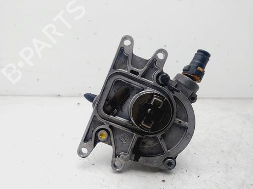 Used Vacuum pump OPEL ASTRA G Hatchback (T98) [1998-2009]  27531691