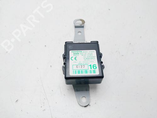 Used Electronic module TOYOTA PRIUS Liftback (_W2_) 1.5 Hybrid (NHW20_, NHW20R) (112 hp) 19692455