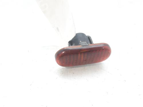 Pisca lateral esquerdo RENAULT CLIO II (BB_, CB_) 1.2 (BB0A, BB0F, BB10, BB1K, BB28, BB2D, BB2H, CB0A,... (58 hp) 26138208