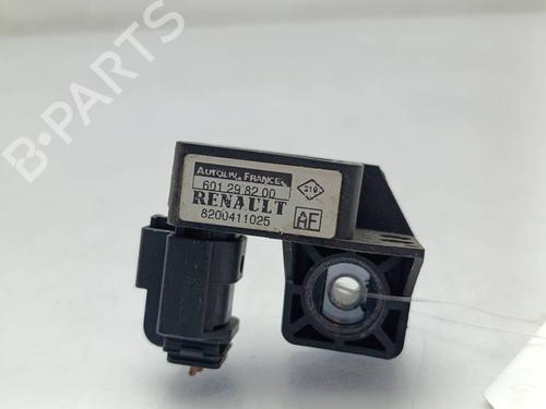 Used Electronic sensor Electronic sensor RENAULT MEGANE II (BM0/1_, CM0/1_) 1.5 dCi (BM02, BM13, BM2A, CM02, CM13) (101 hp) 39881528 39881528