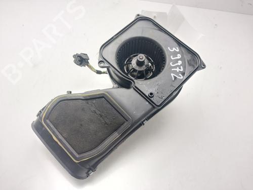 Used Heater blower motor LAND ROVER RANGE ROVER III (L322) 3.0 D 4x4 (177 hp) 31876942