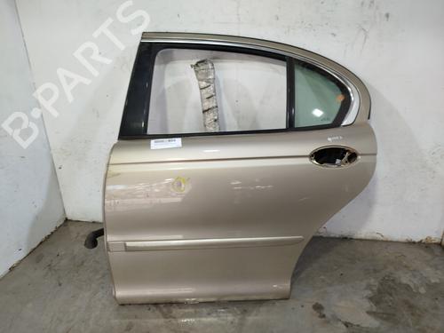 Used Left rear door Left rear door 39516837 39516837