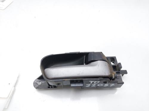 Used Rear right interior door handle SUZUKI GRAND VITARA II (JT, TE, TD) 1.9 DDiS All-wheel Drive (JT419, TD44, JB419WD, JB419XD,... (129 hp) 11682279