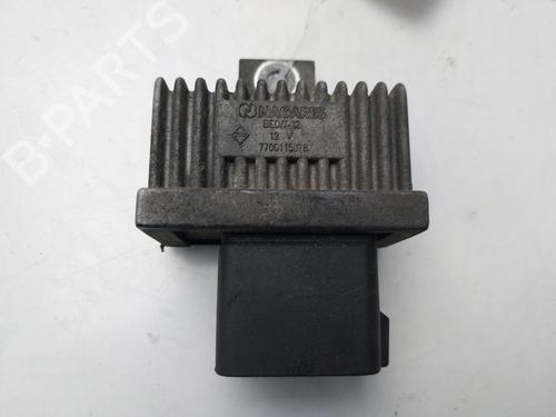 Used Electronic module Electronic module RENAULT CLIO II (BB_, CB_) 1.5 dCi (B/CB08) (82 hp) 35722827 35722827