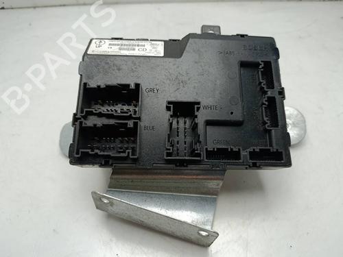 Used Fuse box Fuse box FORD FIESTA VI Van 1.5 TDCi (75 hp) 39988559 39988559