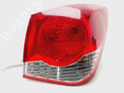 Used Right taillight CHEVROLET CRUZE (J300) [2009-2025]  27507775