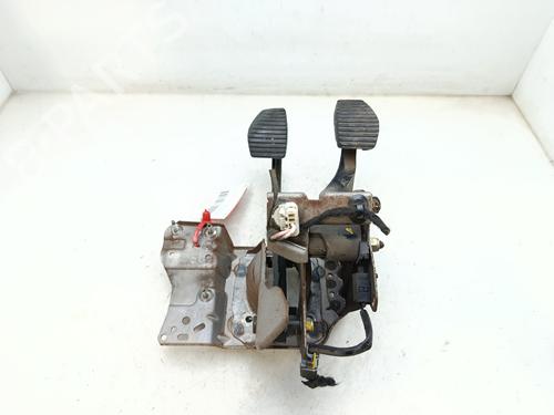 Used Break pedal Break pedal 39183887 39183887