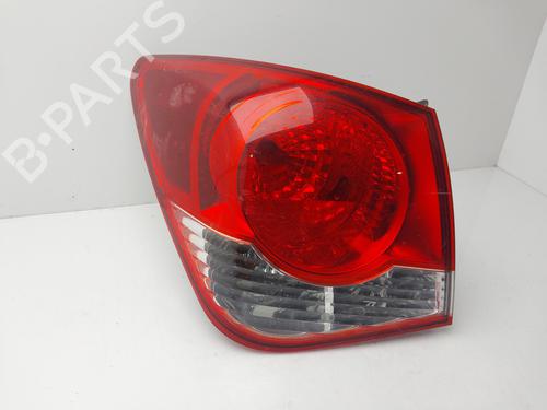 Used Left taillight CHEVROLET CRUZE (J300) 1.6 (113 hp) 31182055
