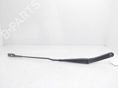 Used Front windshield wiper arm AUDI A4 B8 Avant (8K5) 2.0 TDI (143 hp) 25872959