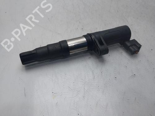 Used Ignition coil Ignition coil RENAULT MEGANE I Classic (LA0/1_) 1.6 16V (LA00, LA04, LA0B, LA11, LA16, LA19, LA1J, LA1K,... (107 hp) 33951081 33951081