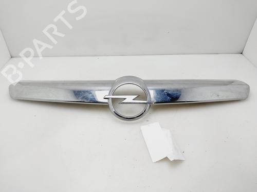 Used Grille OPEL CORSA D (S07) [2006-2015]  30687467