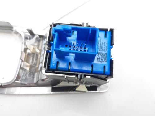 Hand brake PEUGEOT 3008 II SUV (MC_, MR_, MJ_, M4_) 2.0 BlueHDi 180 | BP13696983I18 